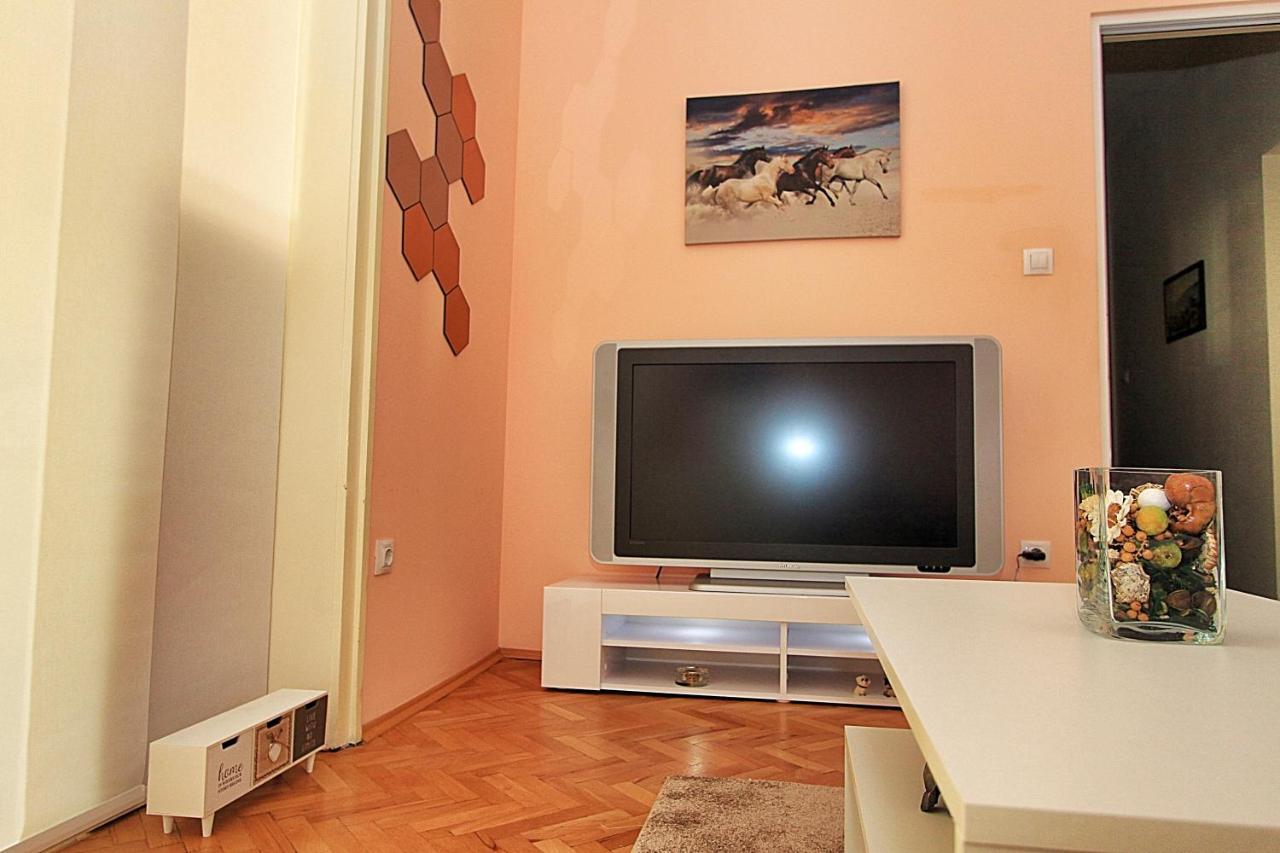 Colorful Apartment Sofia Extérieur photo