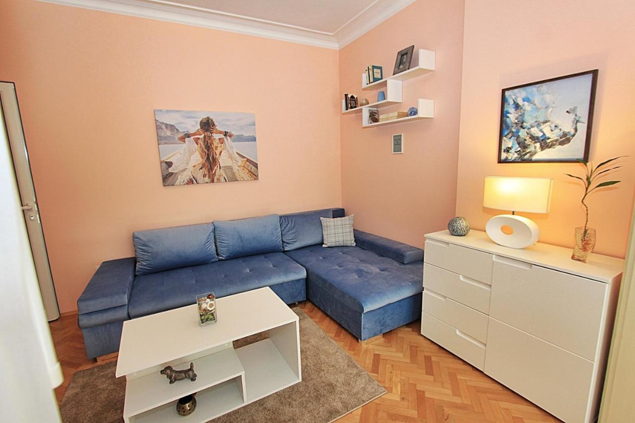 Colorful Apartment Sofia Extérieur photo